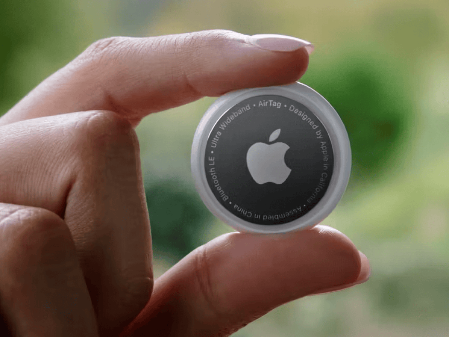 Smart Tracking Devices: The Best Way to Protect Your Loved Ones While Traveling or During Hajj