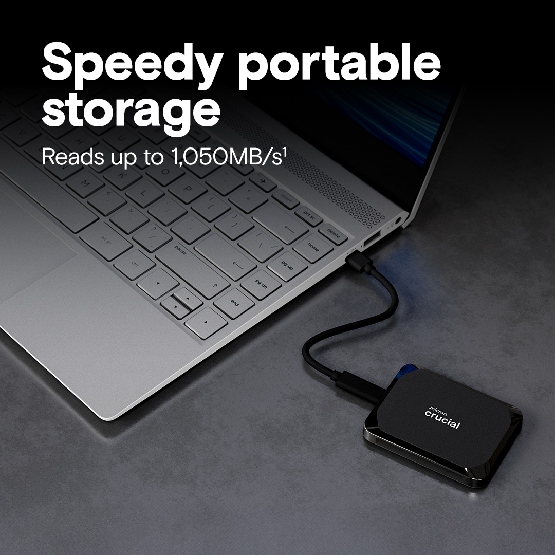 هارد SSD خارجي كروشال Crucial X9 موصول بلابتوب بكابل USB-C بسرعة قراءة حتى 1050 ميجابايت في الثانية