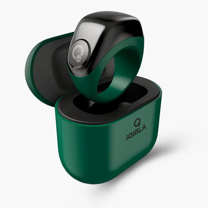 iQibla Zikr Jood in Green inside its charging case