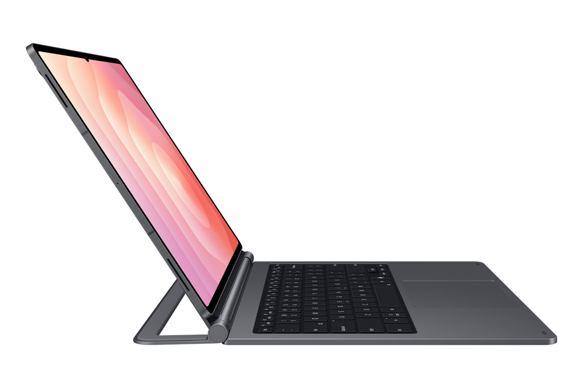 تابلت Galaxy Tab الترا على كيبورد سامسونج Pro Keyboard باللون Gray من الجانب
