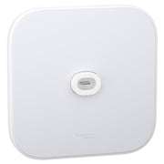 قاعدة تثبيت حائط Schneider Home Power Mount AC Wired باللون الأبيض، منظر أمامي للوحة التثبيت